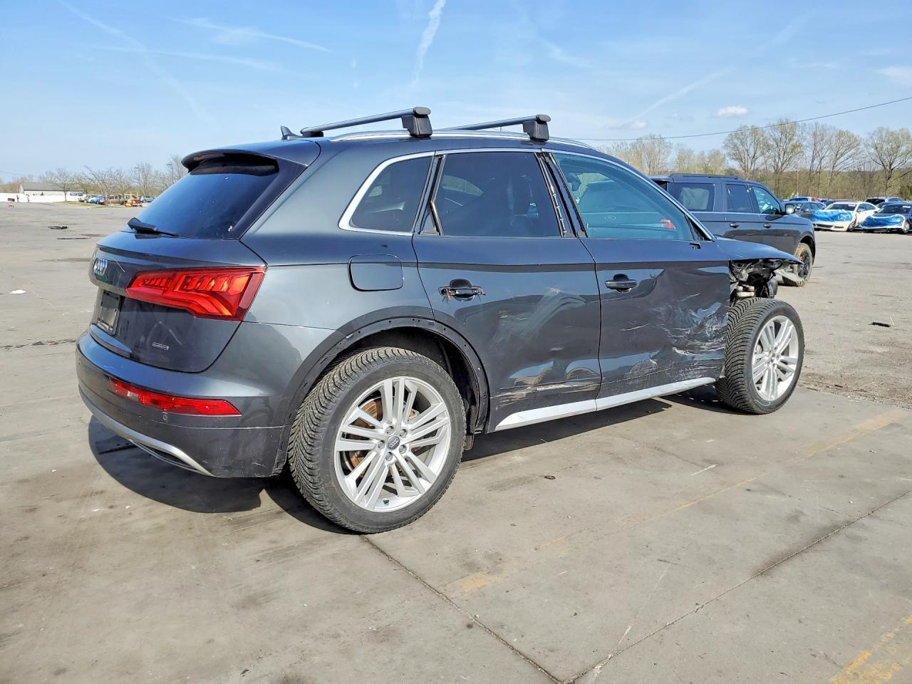 2020 Audi Q5 Premium Plus - Фото 3