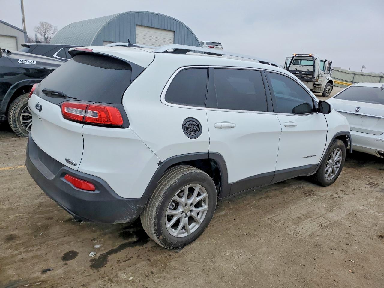 2015 Jeep Cherokee Latitude - Фото 3