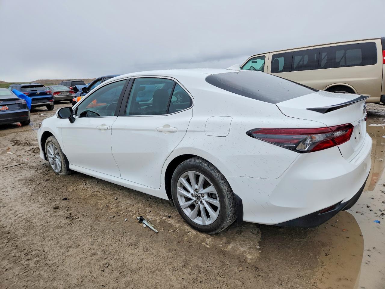 2022 Toyota Camry Le - Image 2