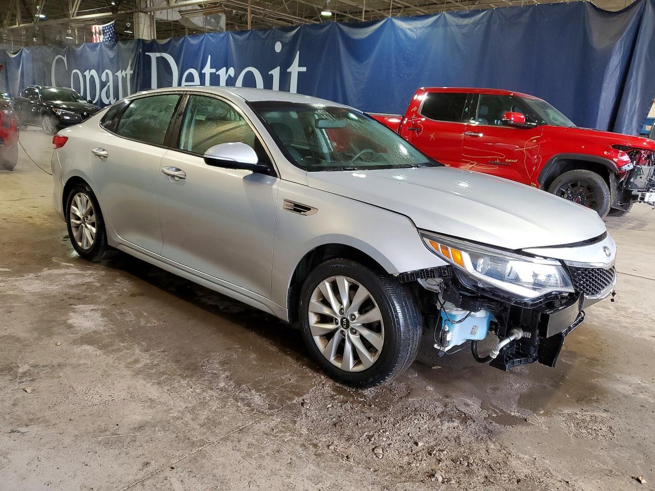2017 Kia Optima Lx - Фото 4