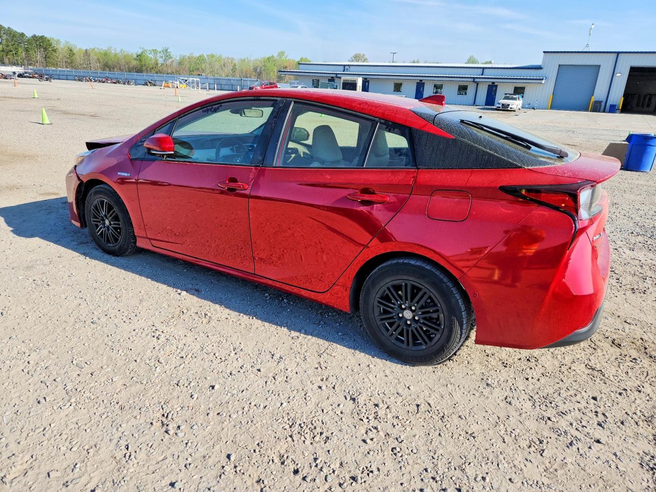 2019 Toyota Prius Le - Image 2