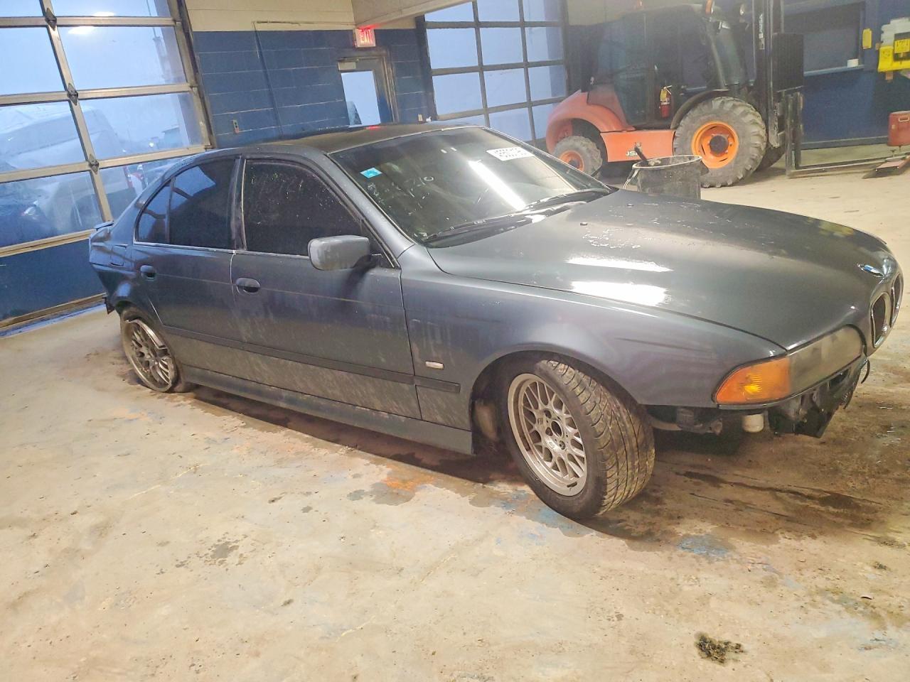 2000 BMW 528 I - Image 4