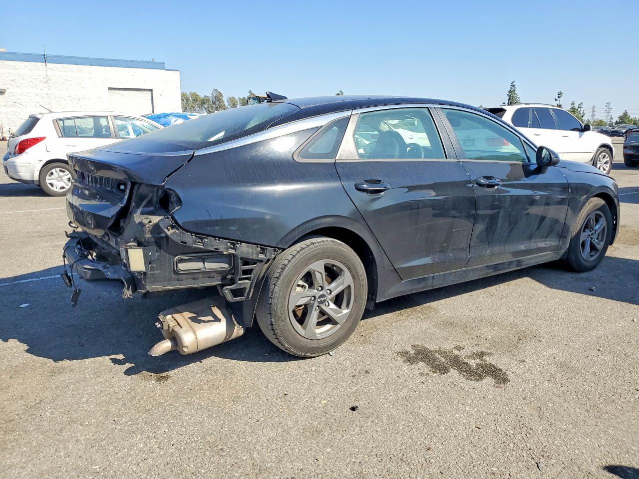 2023 Kia K5 Lxs - Image 3