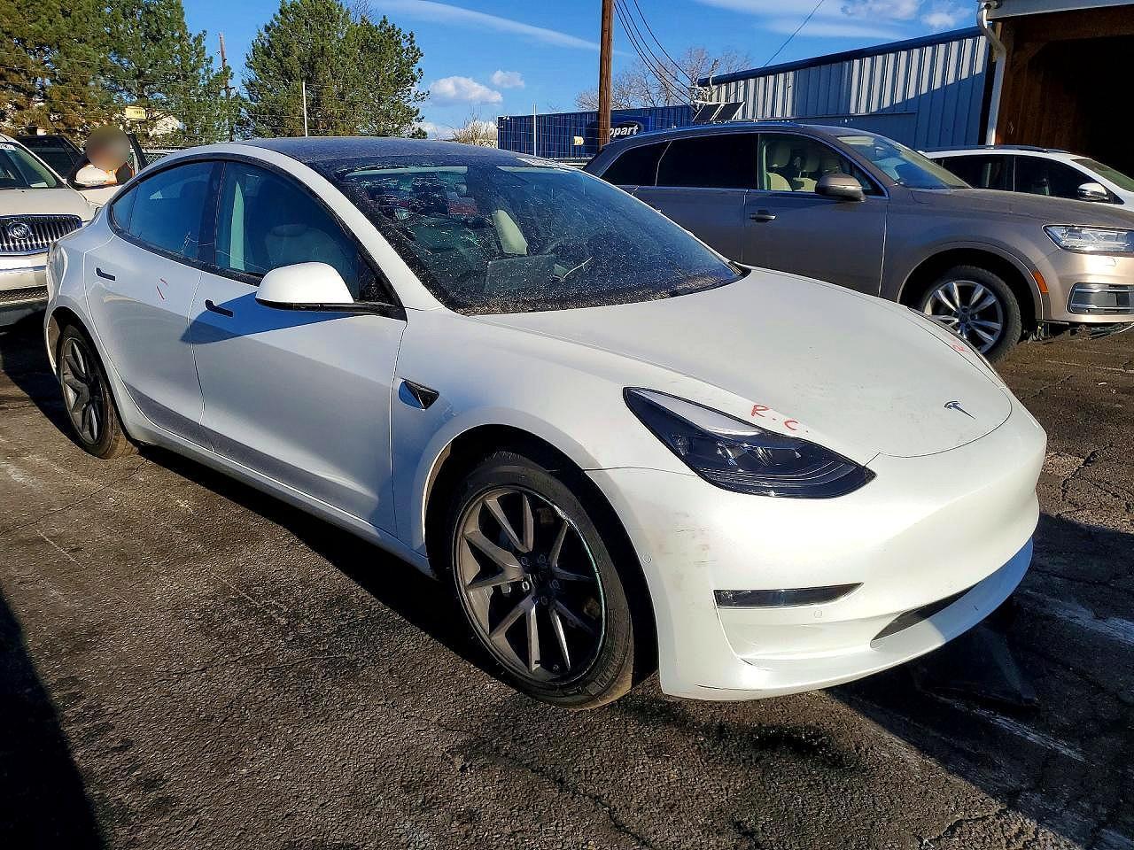 2021 Tesla Model 3 - Фото 4