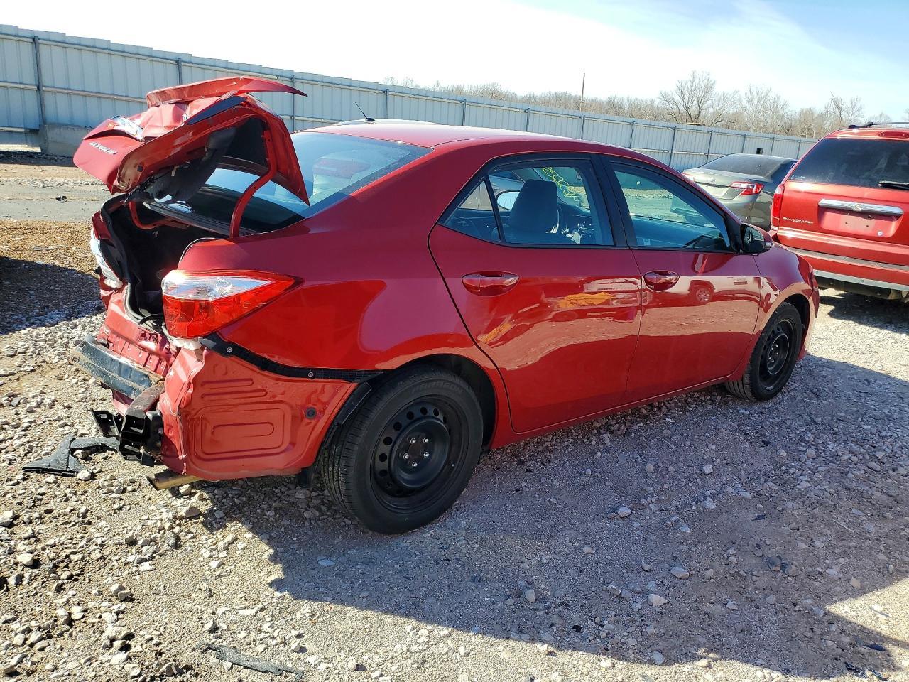 2015 Toyota Corolla S - Фото 3