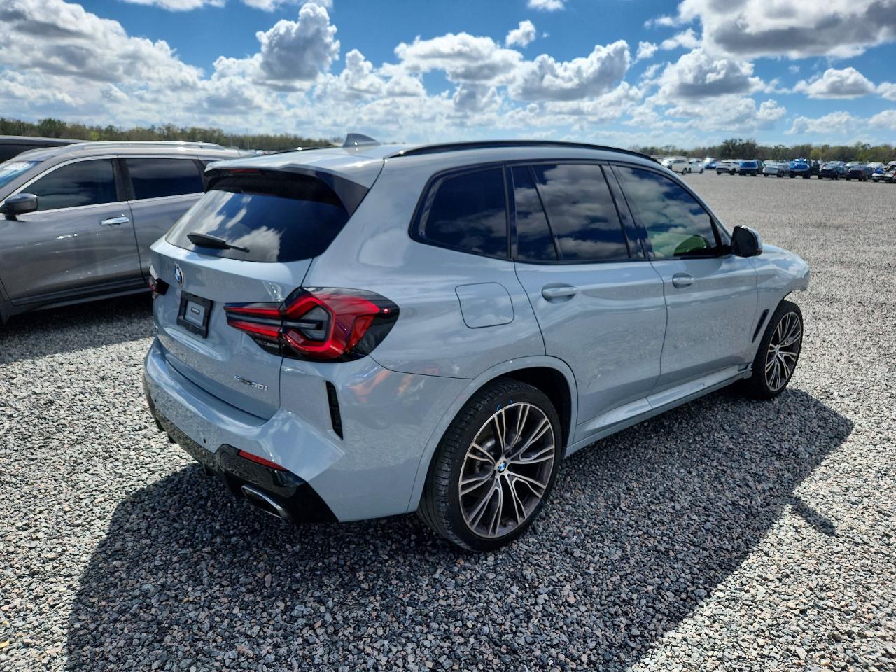 2022 BMW X3 Sdrive30I - Фото 3
