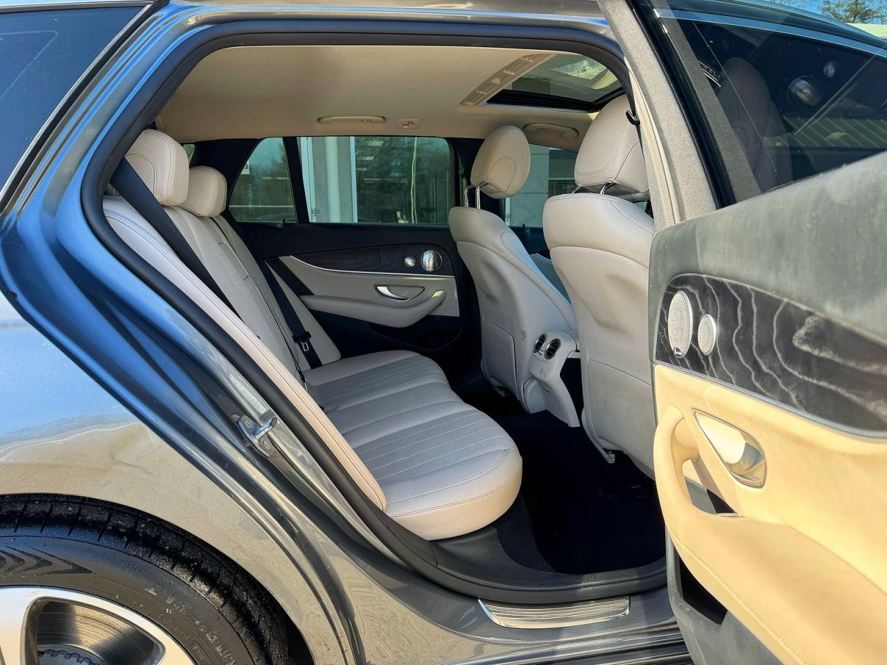 2017 Mercedes-Benz E 400 4Matic - Фото 6