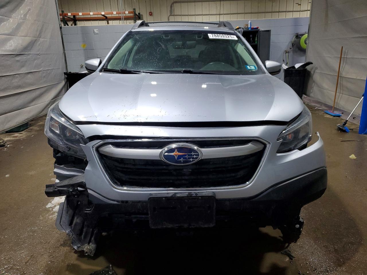 2022 Subaru Outback Limited - Image 5