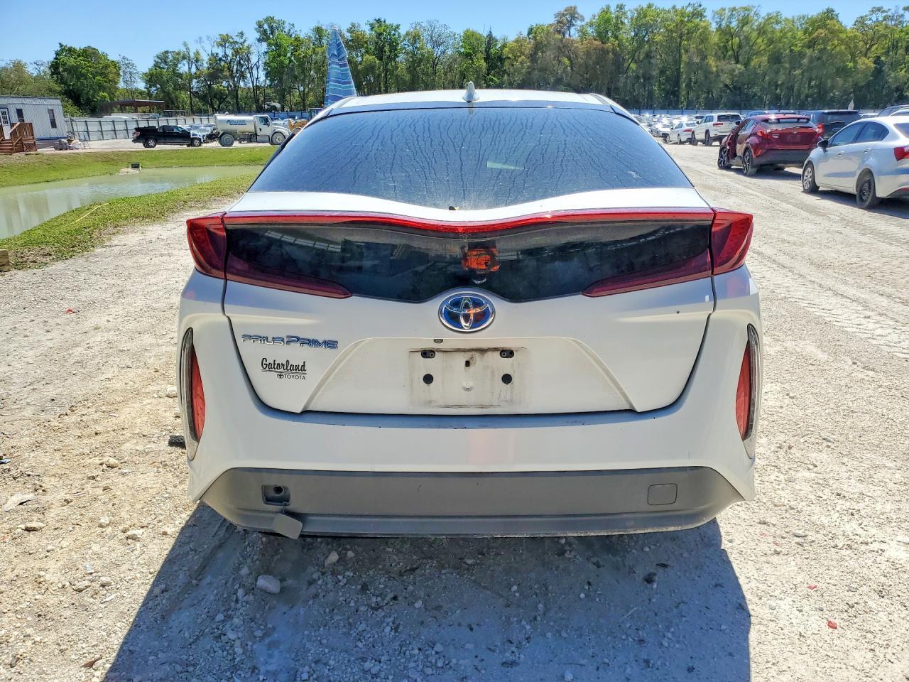 2017 Toyota Prius Prime Premium - Фото 6