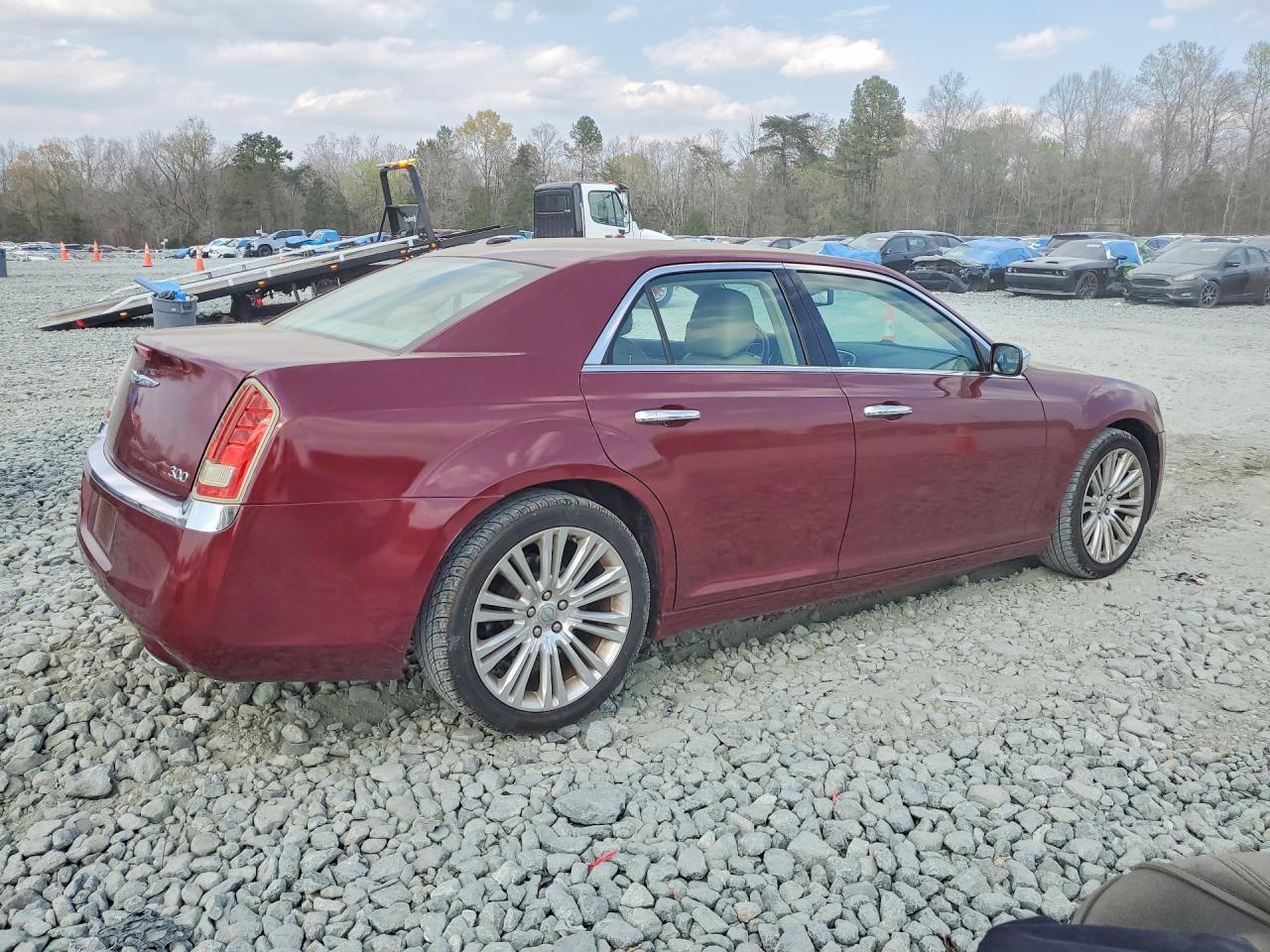 2012 Chrysler 300 Limited - Фото 3