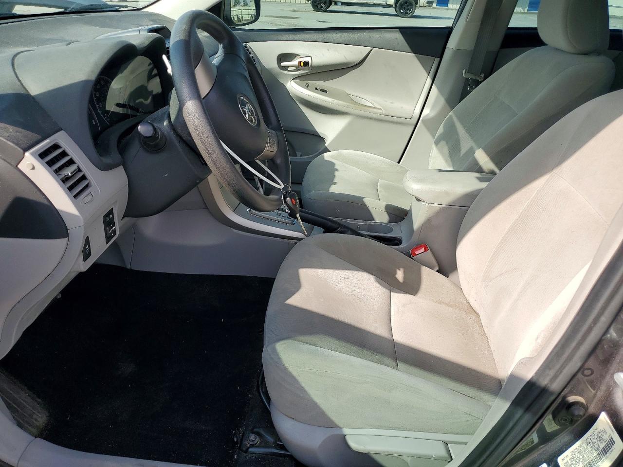 2013 Toyota Corolla Le - Фото 7