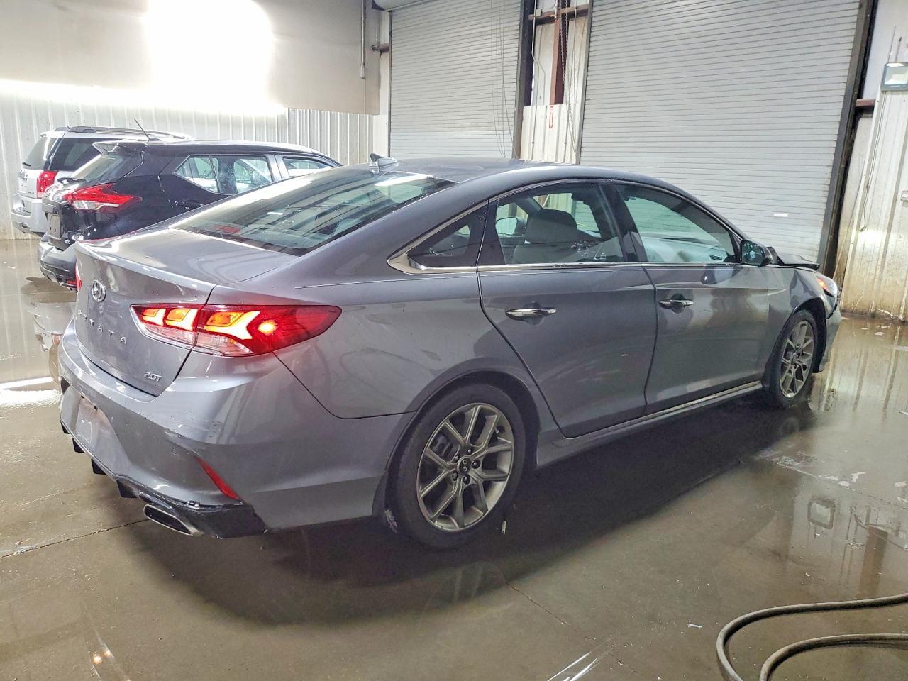 2018 Hyundai Sonata Limited 2.0T - Image 3