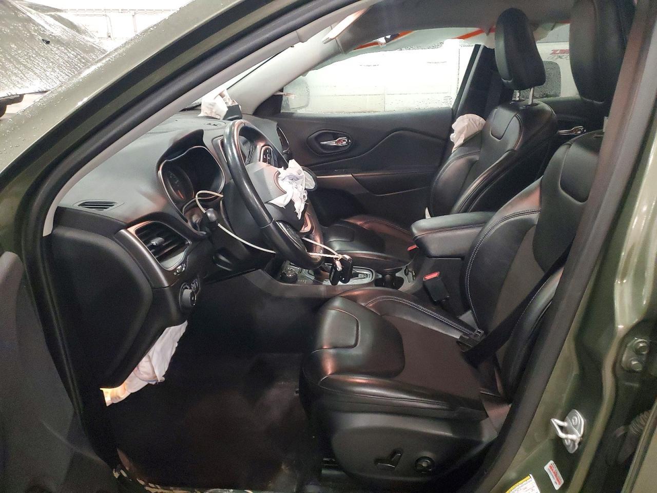 2019 Jeep Cherokee Latitude Plus - Фото 7