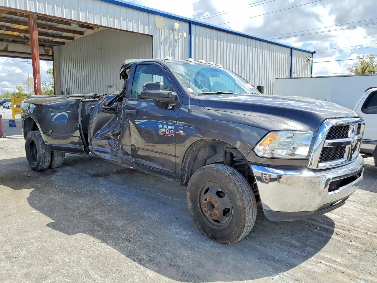 2018 Ram 3500 St - Фото 4