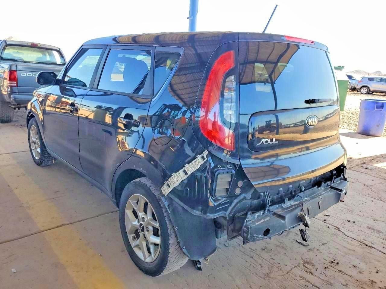 2016 Kia Soul Base - Фото 2