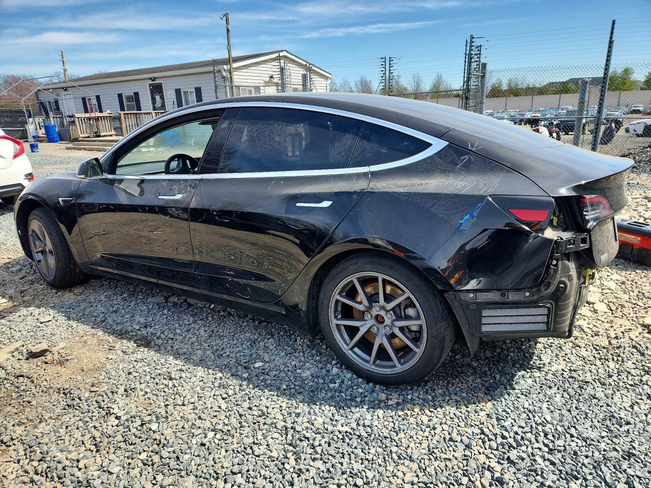 2019 Tesla Model 3 - Фото 2