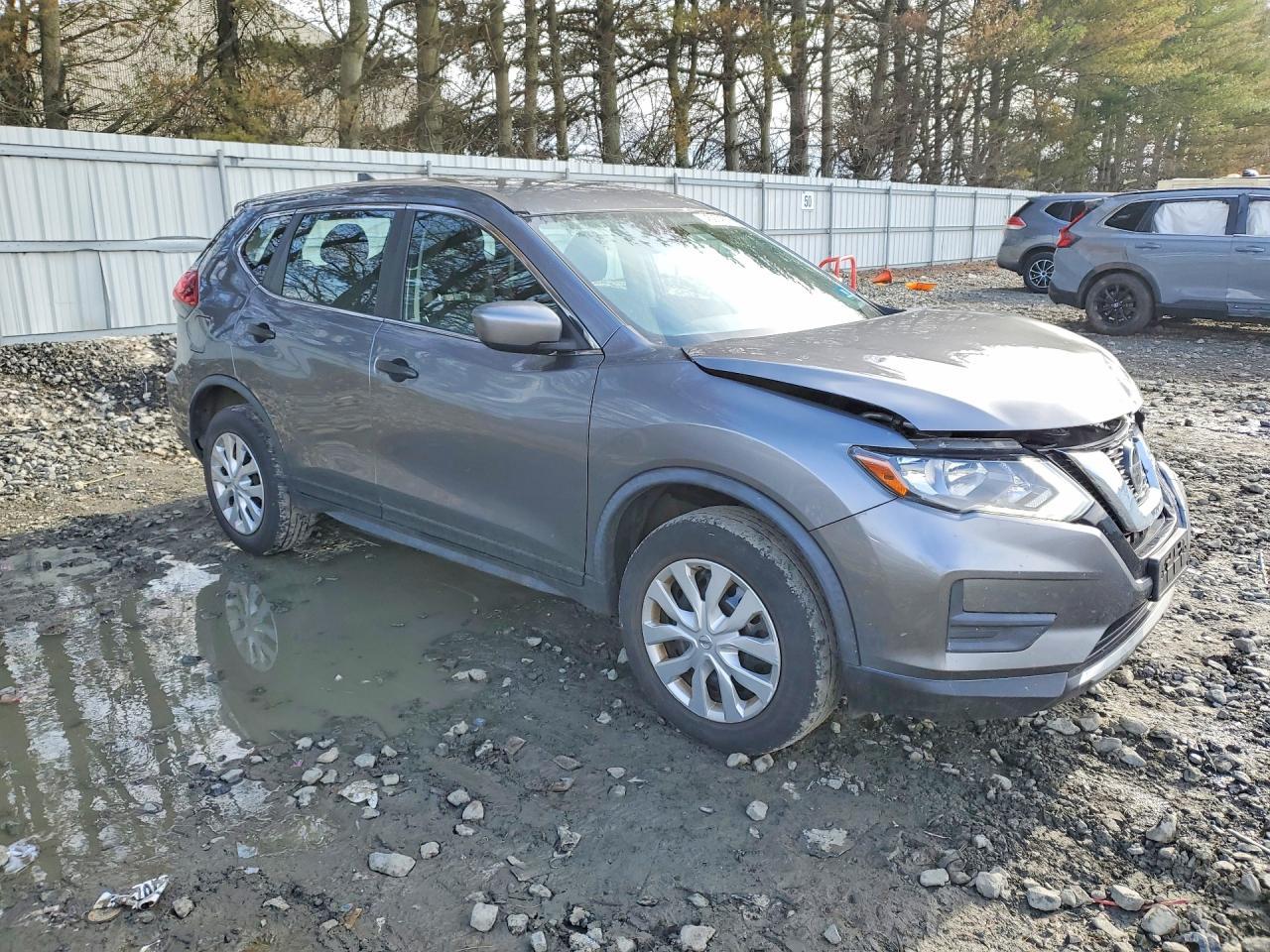 2020 Nissan Rogue S - Фото 4