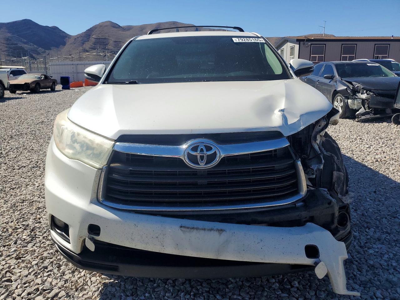 2016 Toyota Highlander Le Plus - Фото 5