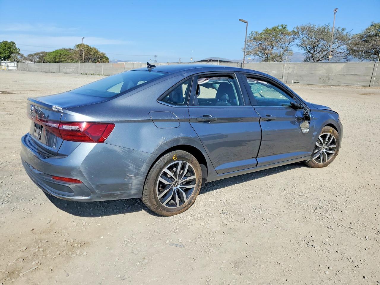 2025 Volkswagen Jetta Se - Фото 3