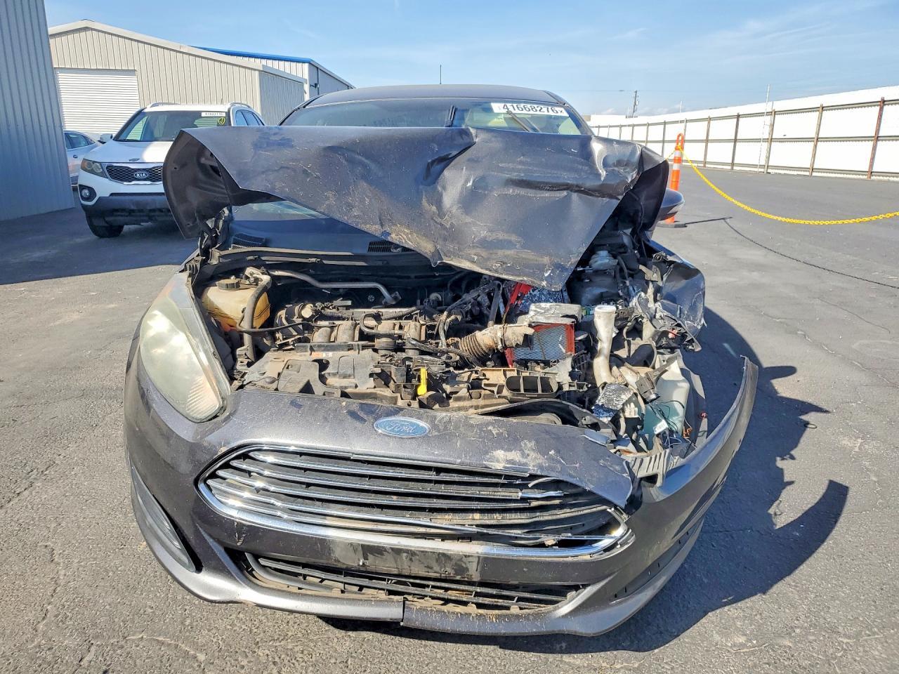 2016 Ford Fiesta Se - Image 5