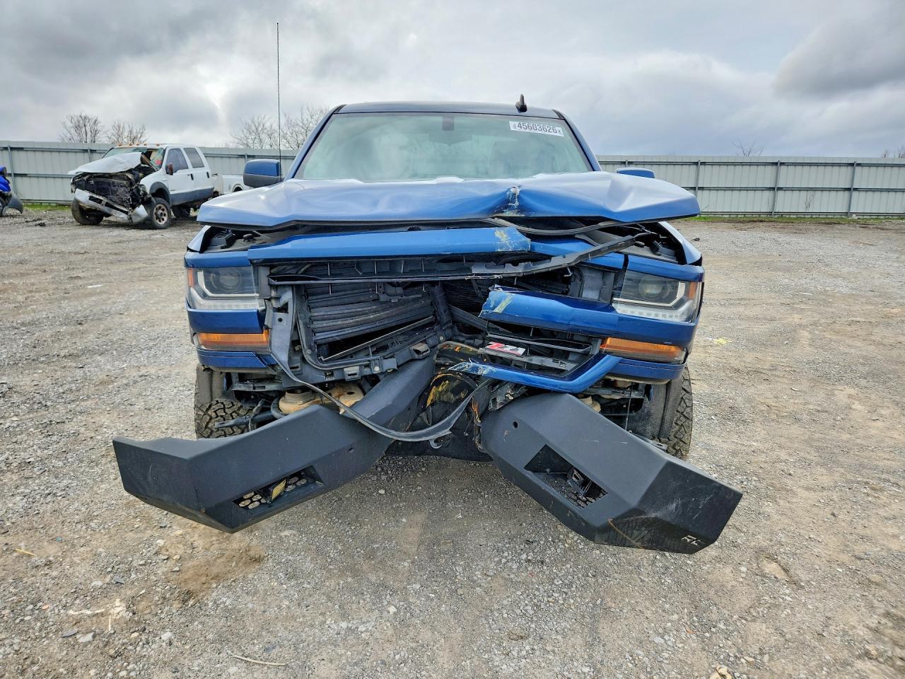 2017 Chevrolet Silverado K1500 Lt - Image 5