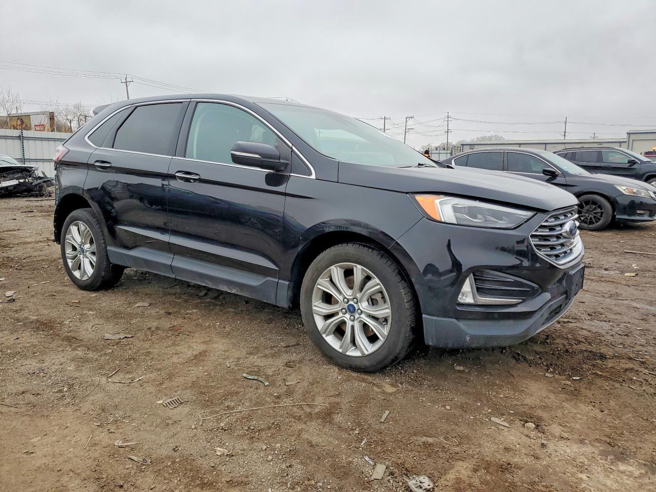 2022 Ford Edge Titanium - Фото 4