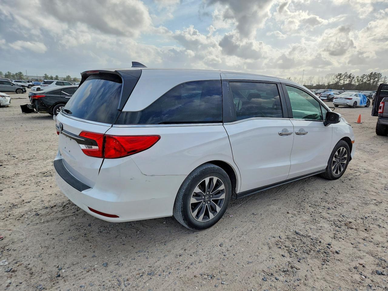 2024 Honda Odyssey Exl - Фото 3