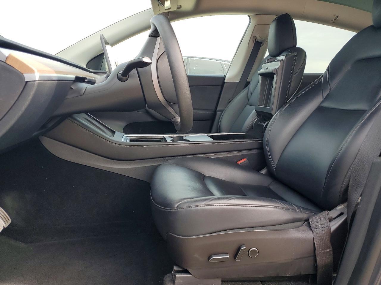 2022 Tesla Model Y - Фото 7