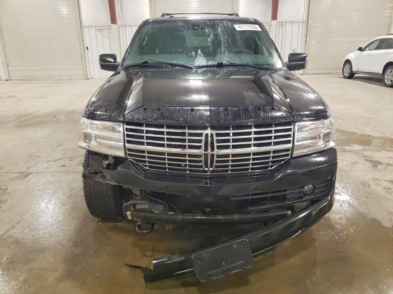 2013 Lincoln Navigator L - Image 5