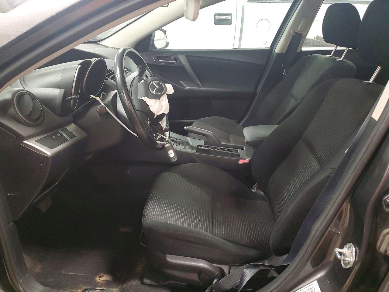 2013 Mazda 3 I - Image 7