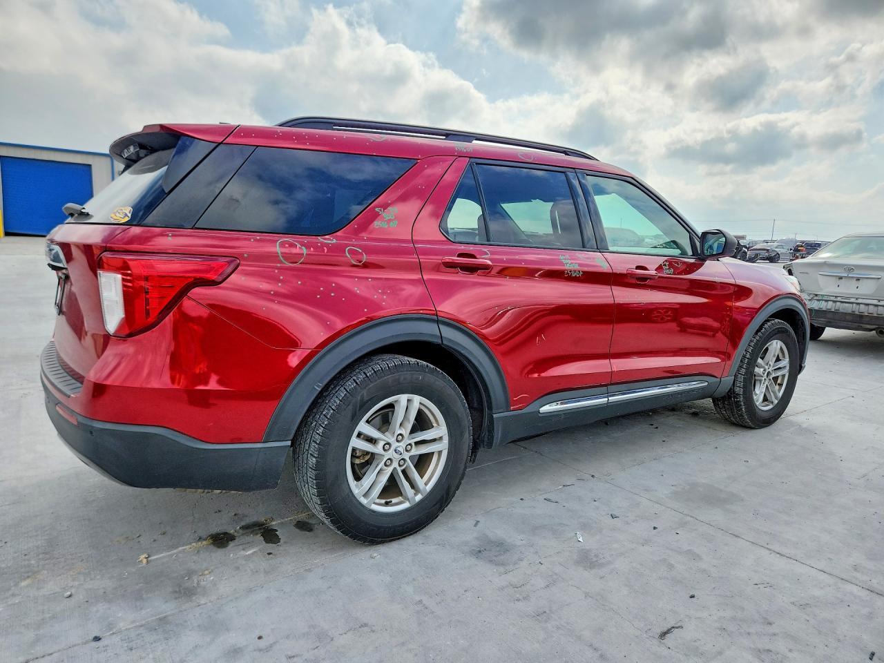 2021 Ford Explorer Xlt - Image 3