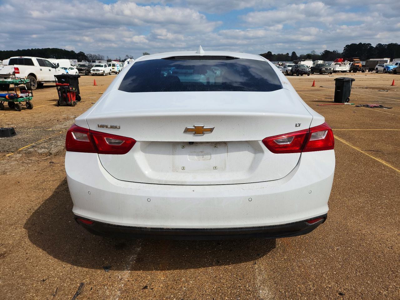 2024 Chevrolet Malibu Lt - Фото 6
