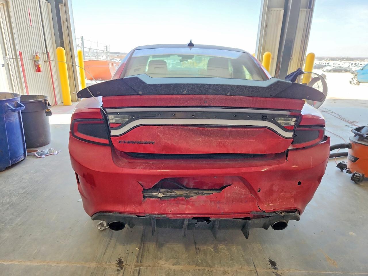 2017 Dodge Charger R - Image 6