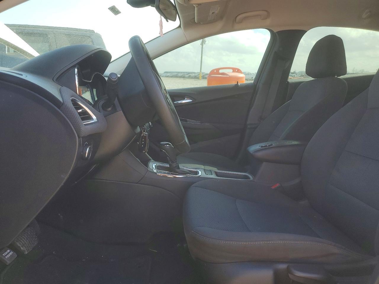 2018 Chevrolet Cruze Ls - Image 7