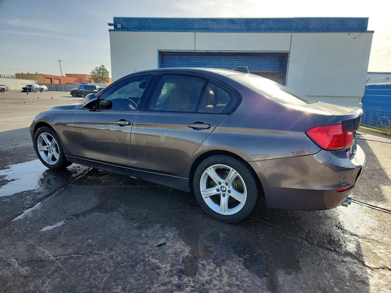 2014 BMW 328 I Sulev - Image 2