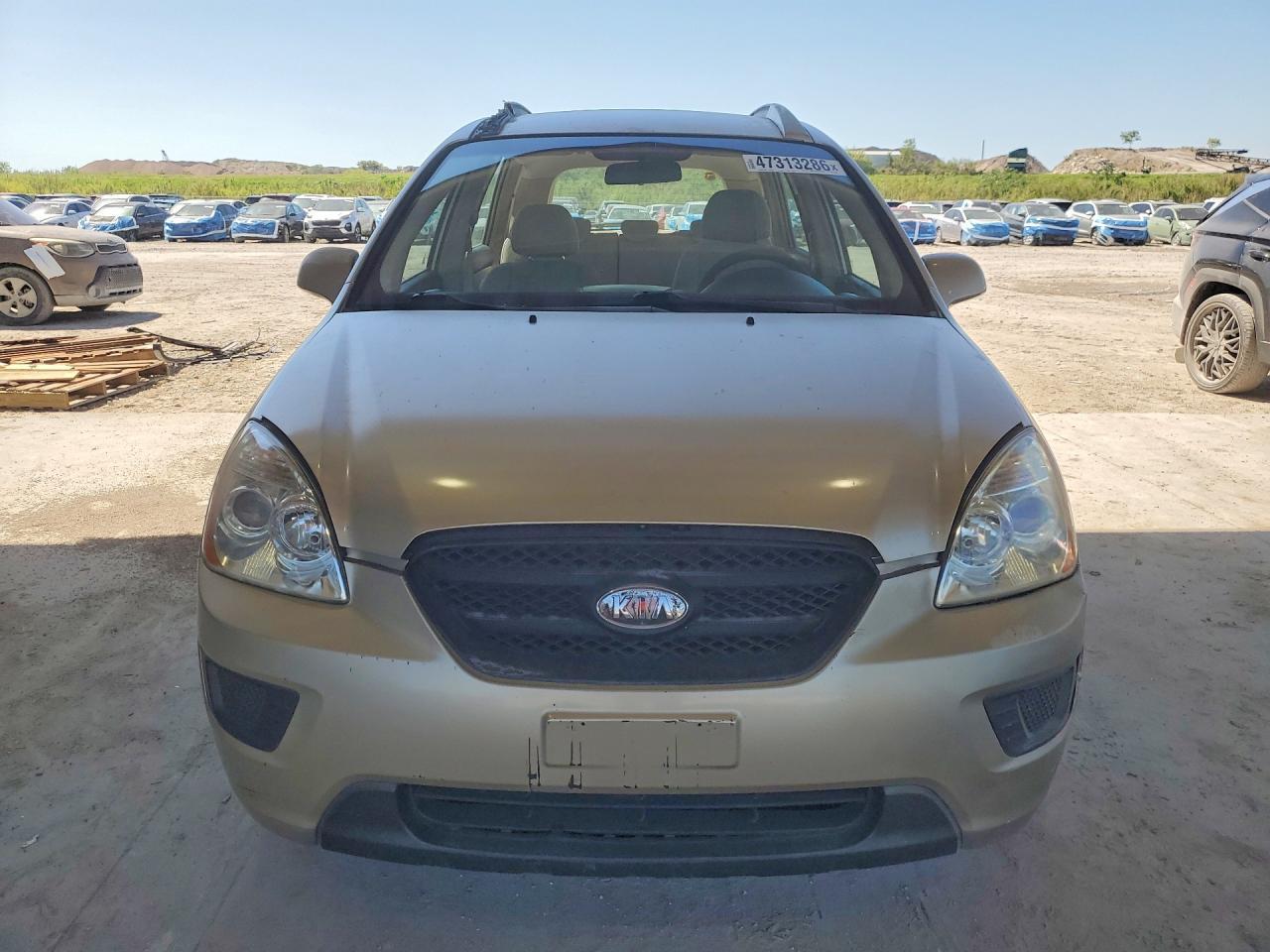 2007 Kia Rondo Lx - Image 5