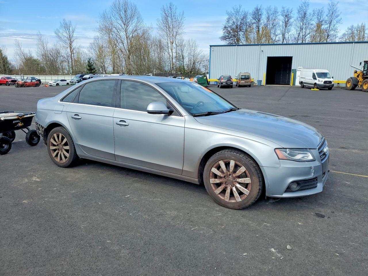 2009 Audi A4 Premium Plus - Фото 4
