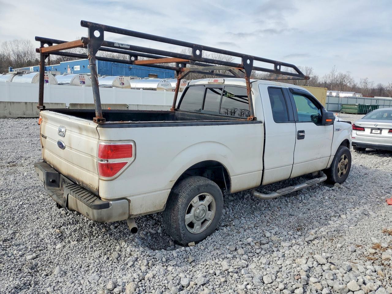 2011 Ford F150 Super Cab - Image 3