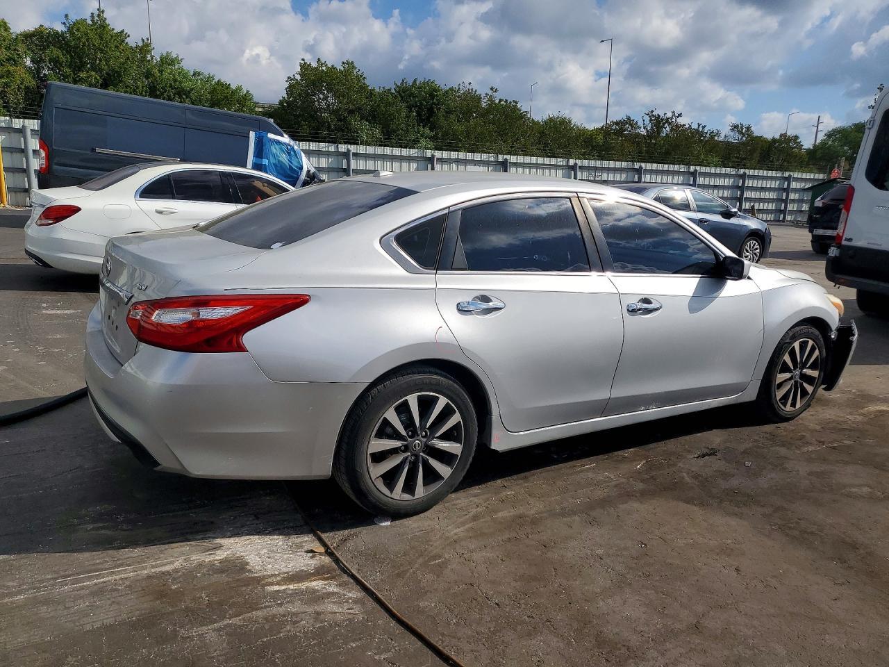 2017 Nissan Altima 2.5 Sv - Фото 3