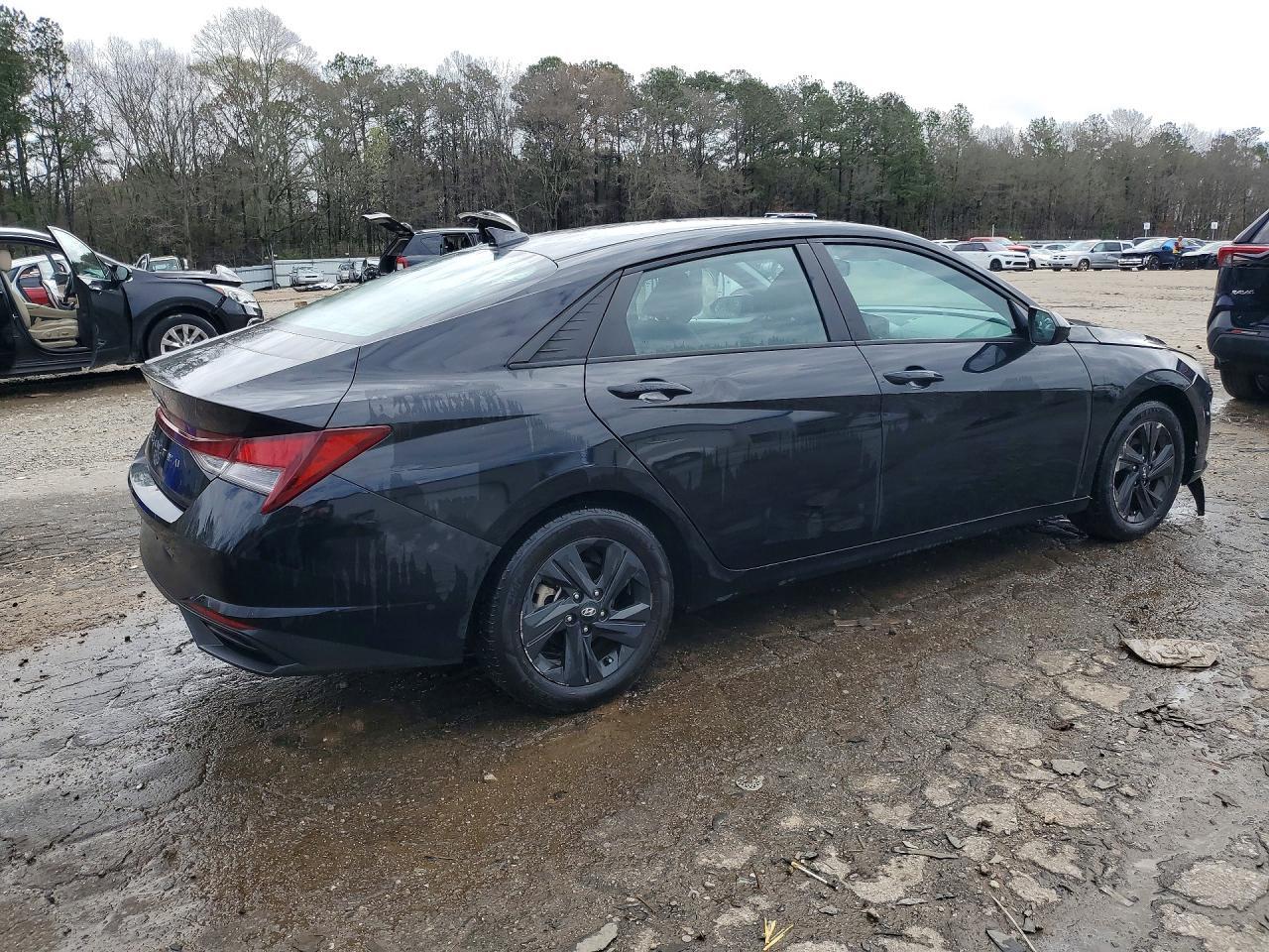 2023 Hyundai Elantra Sel - Image 3