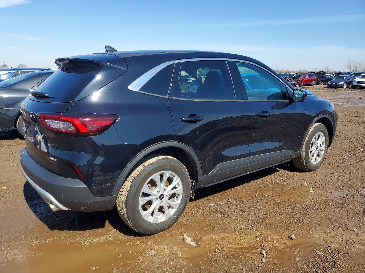 2023 Ford Escape Active - Image 3