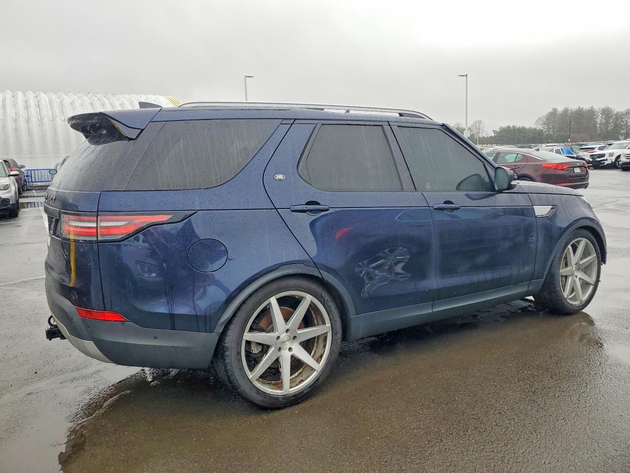 2020 Land Rover Discovery Hse - Фото 3