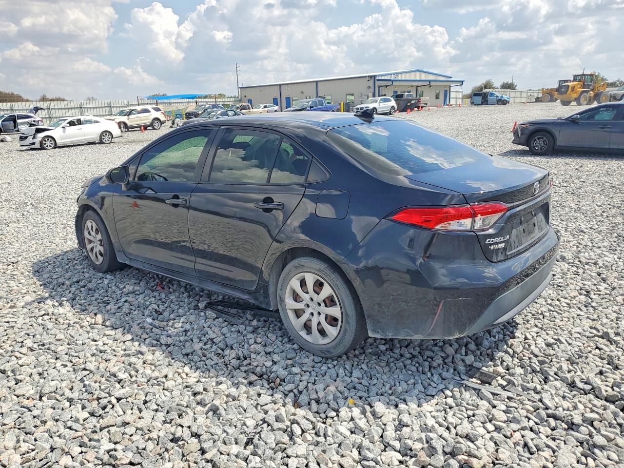 2020 Toyota Corolla Le - Image 2
