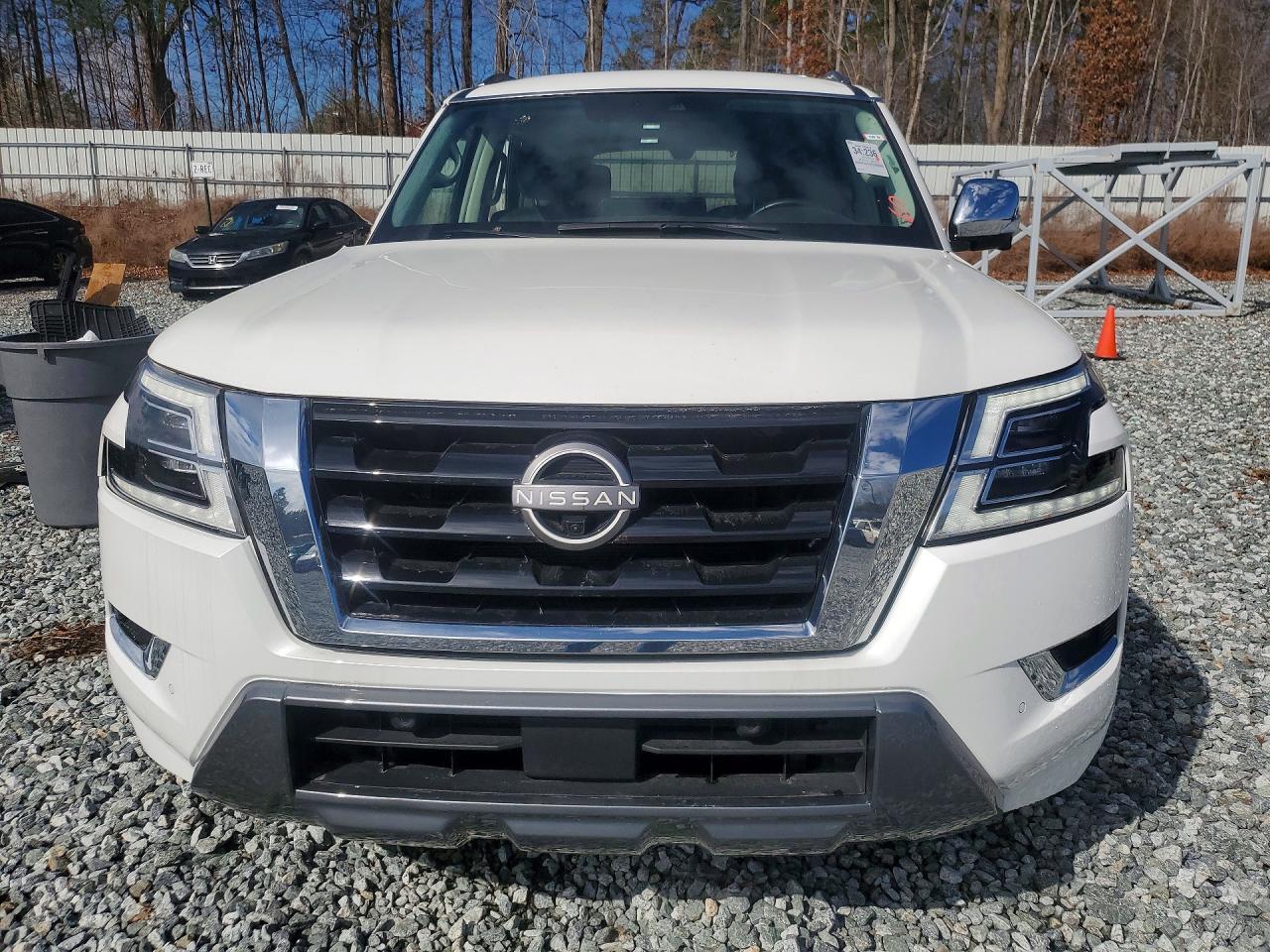 2023 Nissan Armada Platinum - Image 5