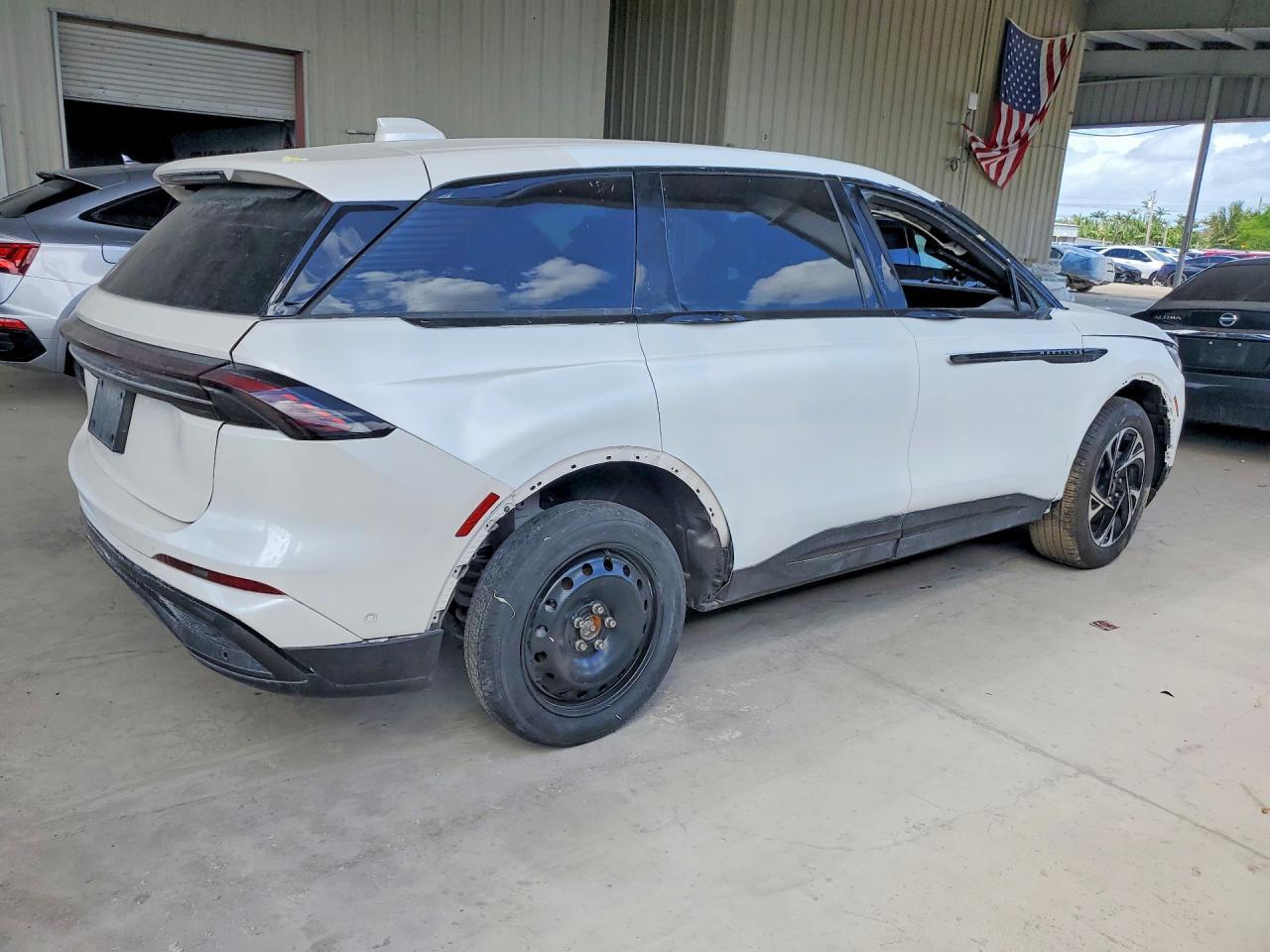 2024 Lincoln Nautilus Premiere - Фото 3