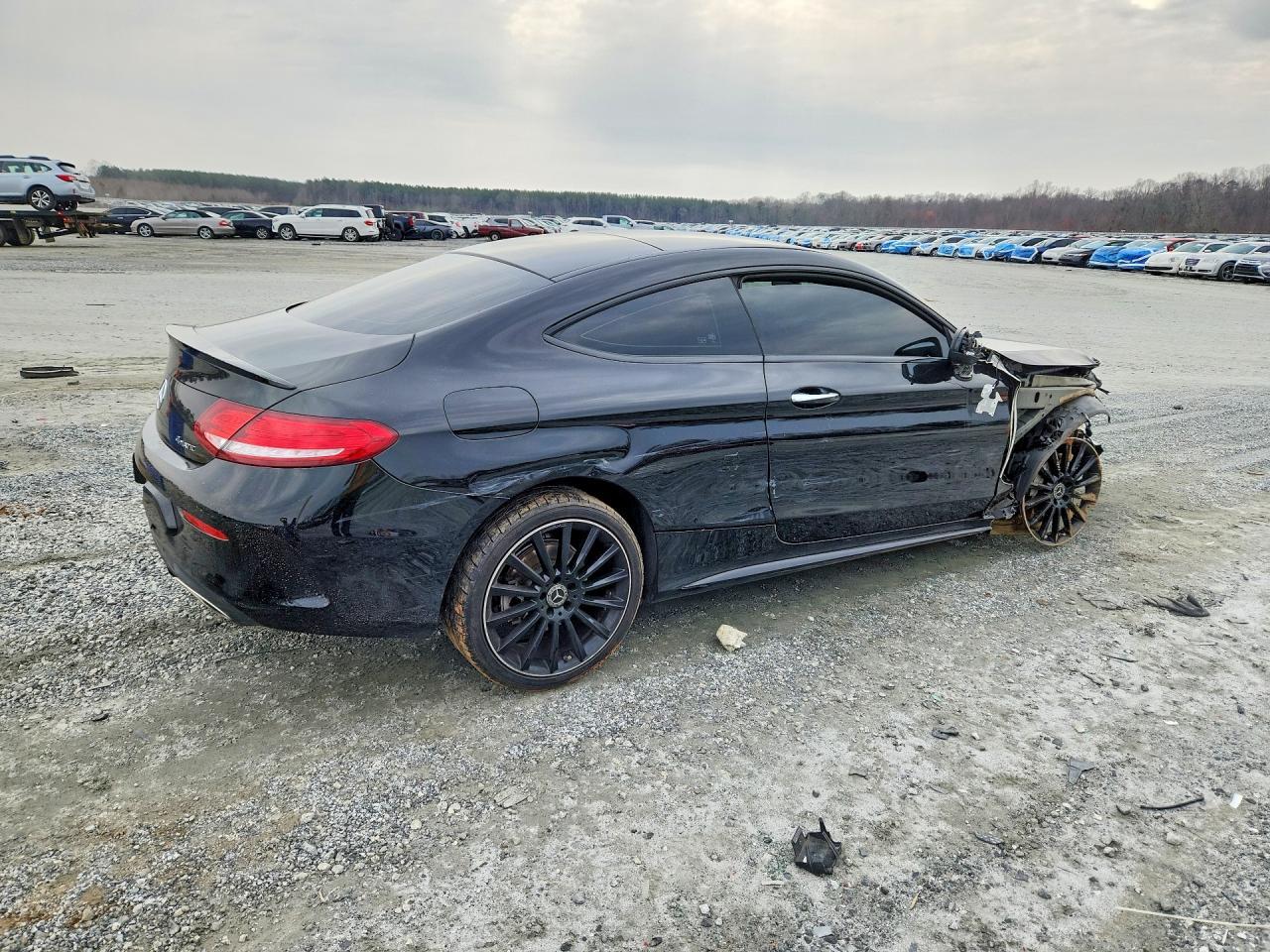 2018 Mercedes-Benz C 300 4Matic - Фото 3
