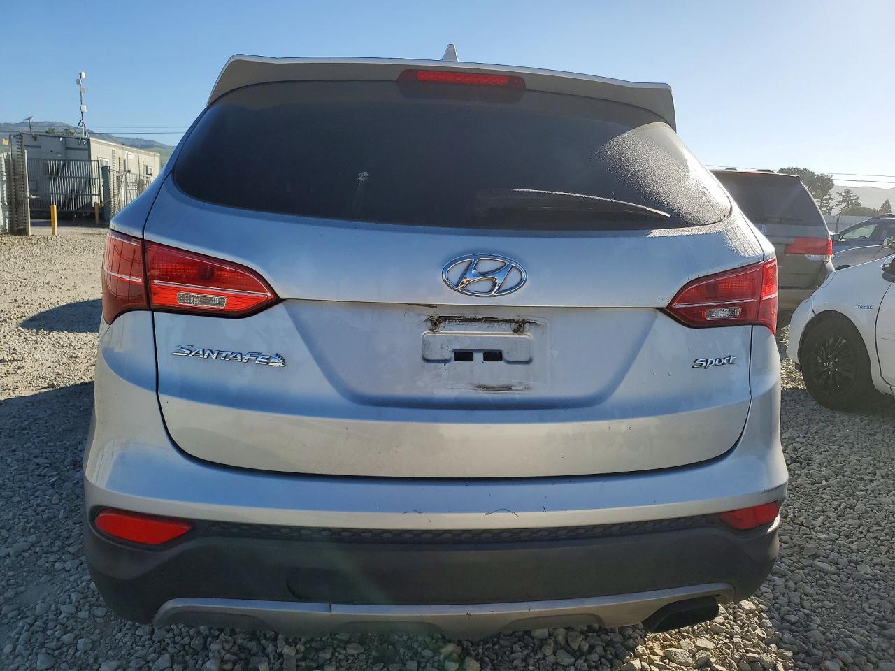 2014 Hyundai Santa Fe Sport 2.4L - Image 6