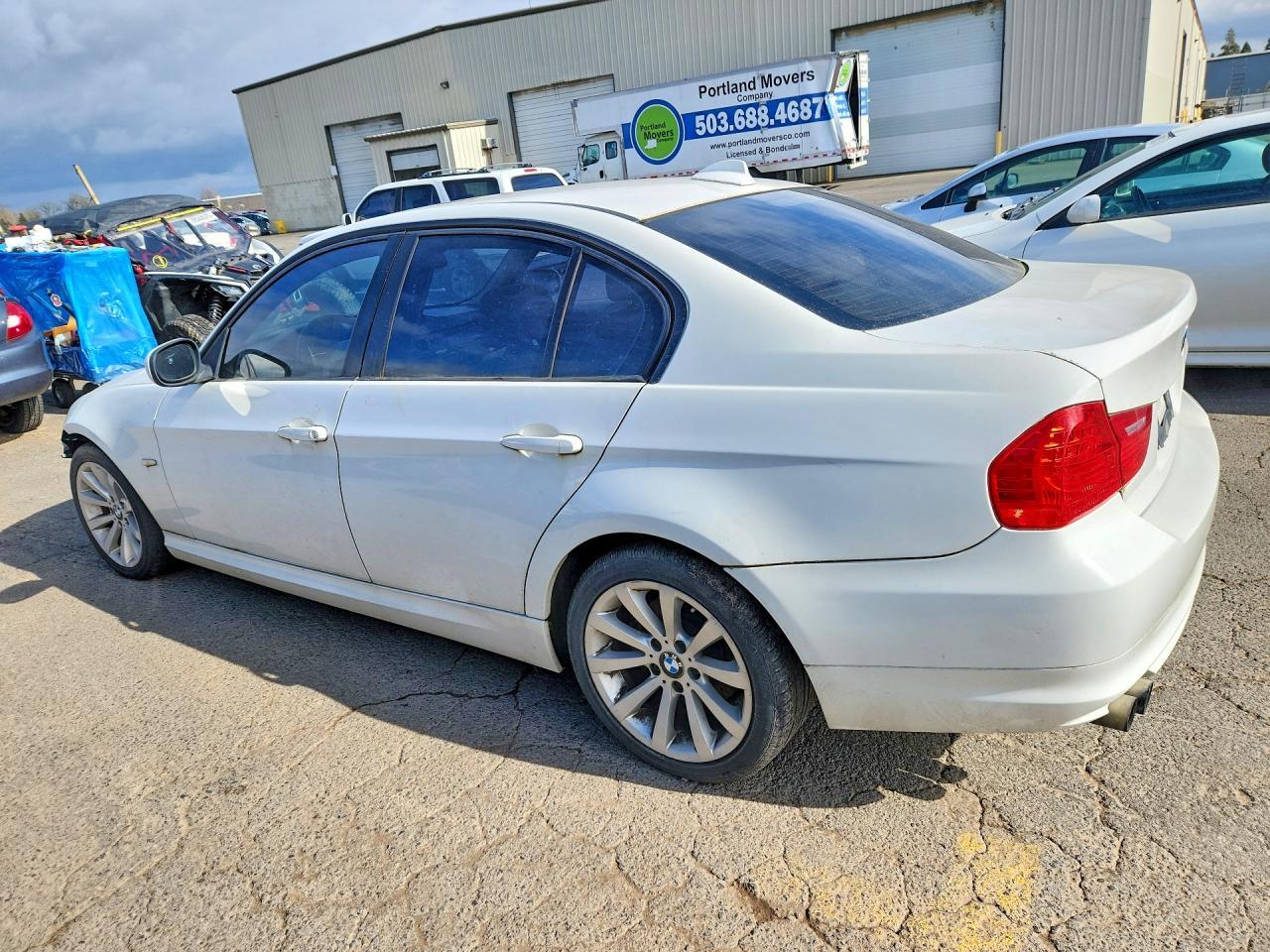 2010 BMW 328 I - Фото 2