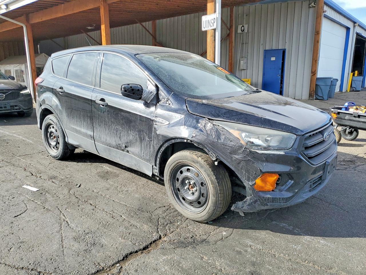 2019 Ford Escape S - Image 4