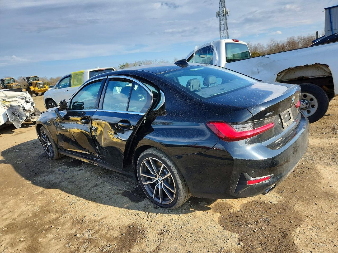 2021 BMW Motorrad 330Xi - Фото 2